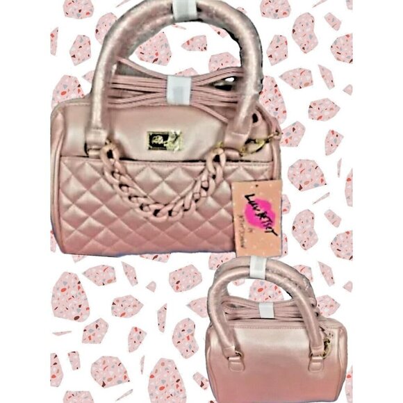 Betsey Johnson Pink Blush Metallic Quilted Chain Detail Gold Logo Barrel Handbag - Picture 1 of 6